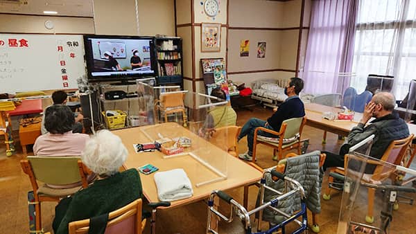 2020.12.18介護事業所でのテレビ映像