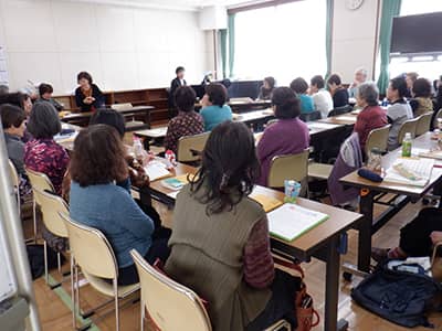 「歌う交流会」の様子2