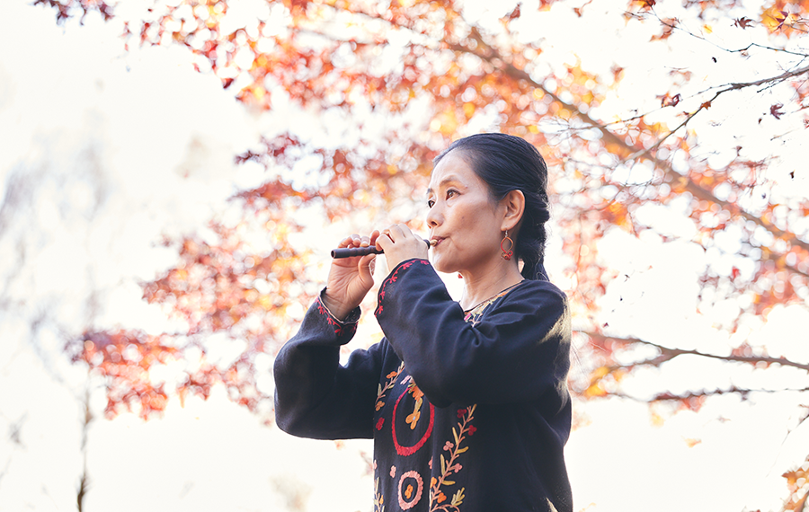 篳篥奏者　中村仁美｛photo by Jin Suzuki｝