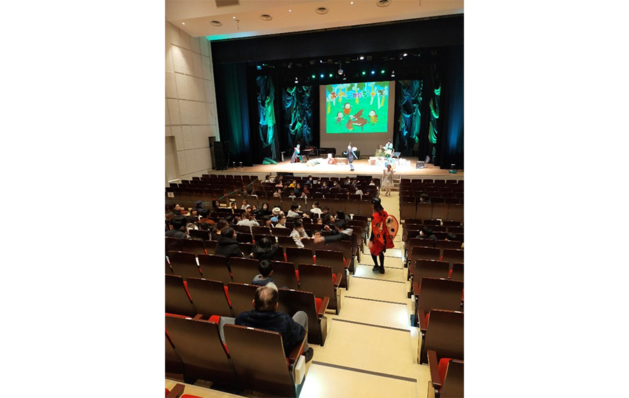 当日コンサート会場からみた舞台の様子