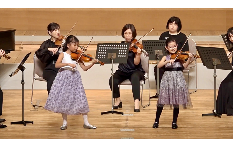 ミニオーケストラとの共演