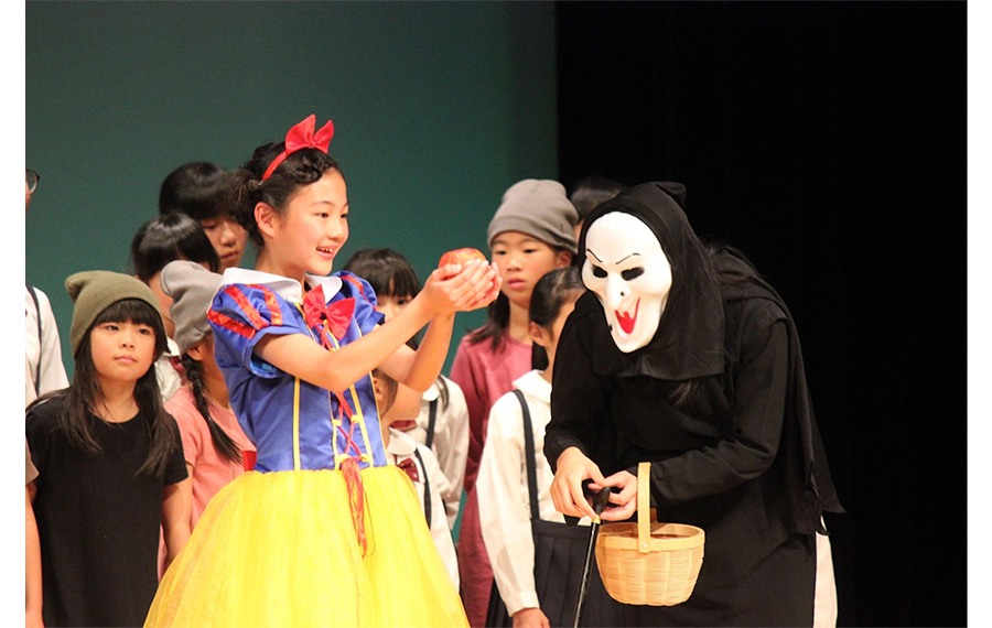 「オペレッタ白雪姫」