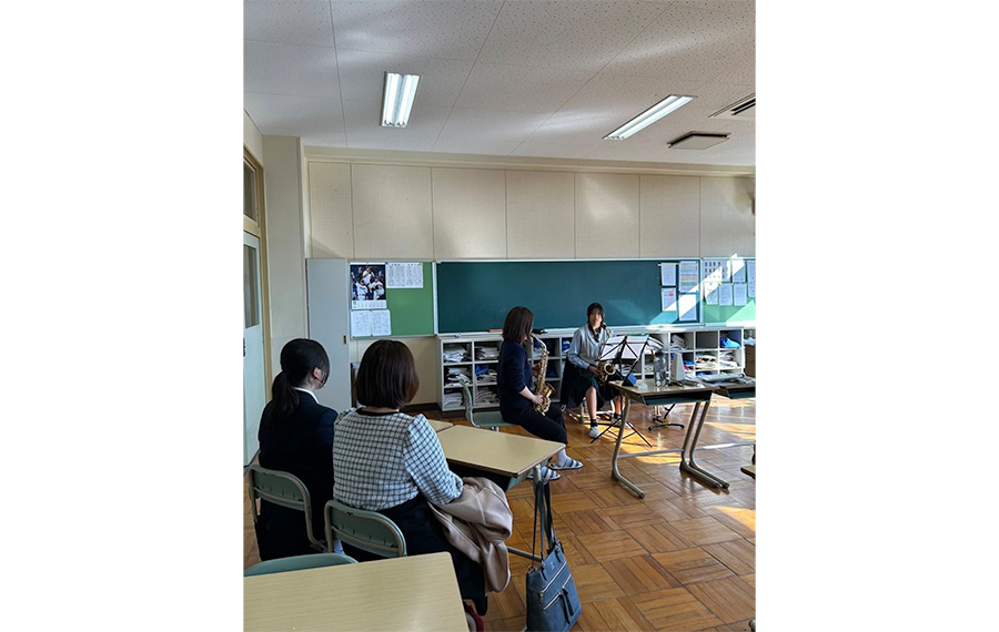 学校でのレッスンの様子