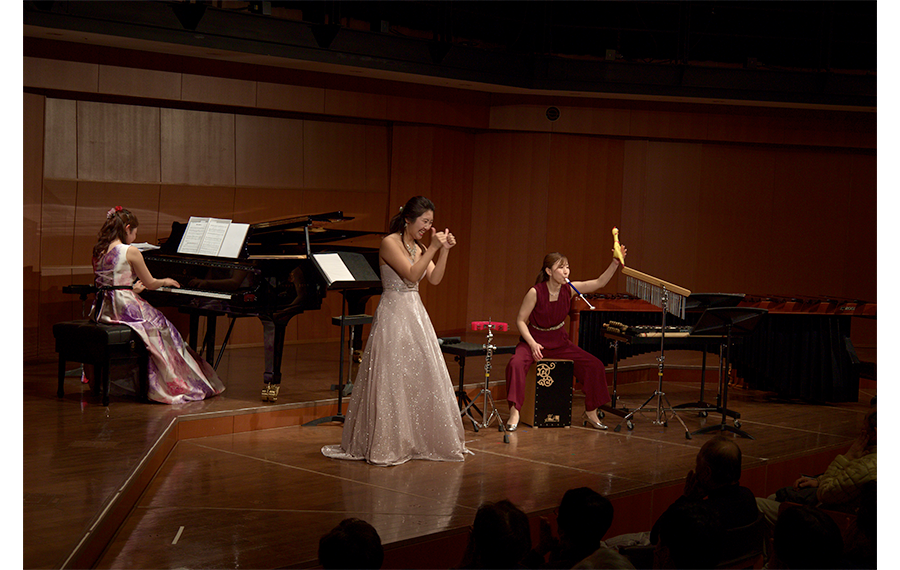 出張うたごえ広場演奏の様子（1）