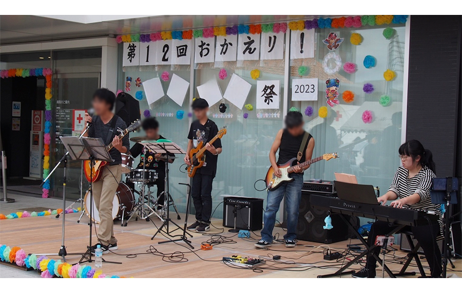バンド演奏風景